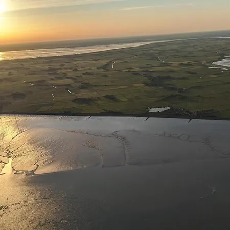 H5 Haus Schwalbennest Kaminofen Wlan Casa de Férias Butjadingen