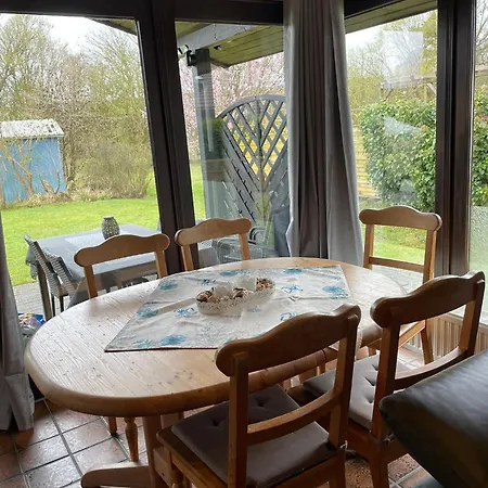 H5 Haus Schwalbennest Kaminofen Wlan Holiday home Butjadingen